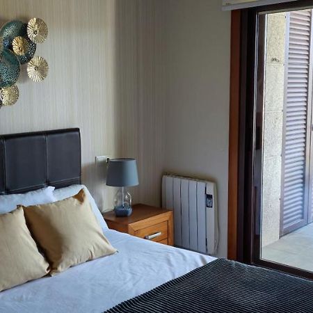 Acogedor Apartamento Con Terraza En Portonovo Eksteriør billede